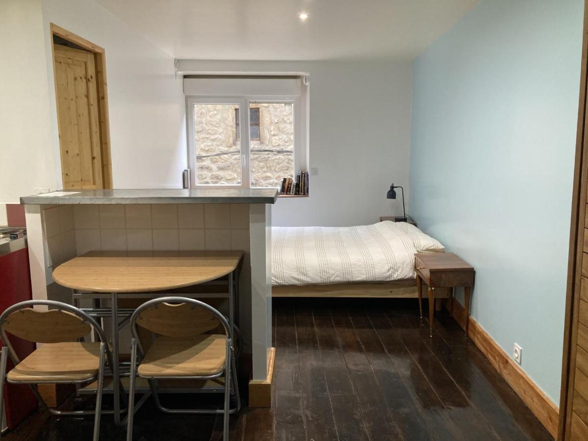 La Mezzanine Apartman Satillieu Kültér fotó